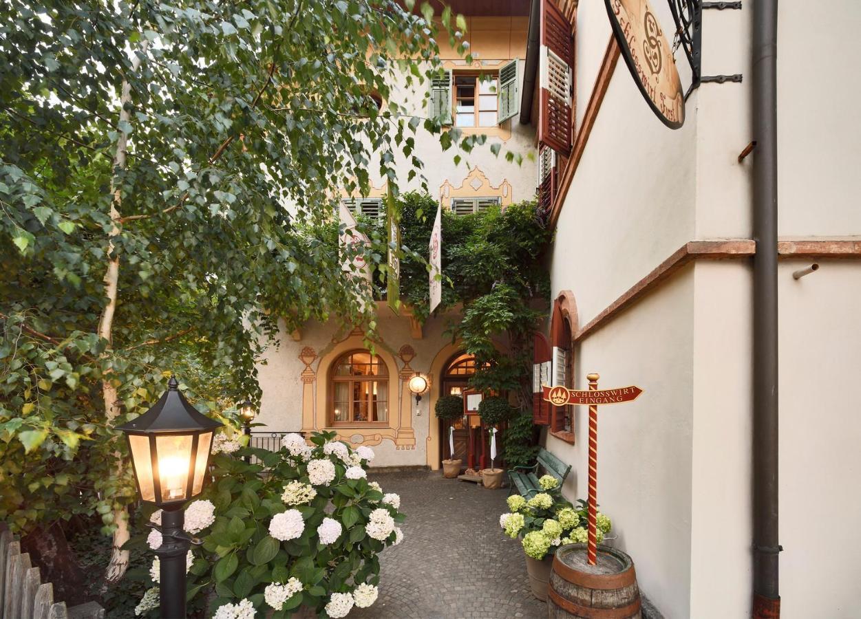 Schlosswirt Forst Lagundo Exterior photo